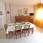 Hébergement de vacances Rita 1 *